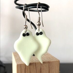 Hello Boo! Ghost Shaped Glow in the Dark Halloween Earrings